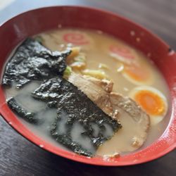 Ate8 Noodle House - Tonkotsu Ramen