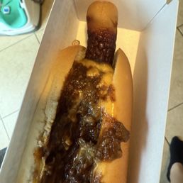 Half-burnt, half uncooked Chili Cheese Coney. Chili smelled weird. Half-burnt, half uncooked Chili Cheese Coney. Chili smelled weird.