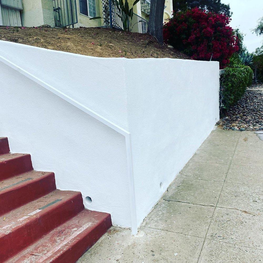 Slide of Arenas Contracting