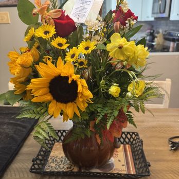 Lighthouse Flower Shop - Florists Near Me - Mesa, Arizona