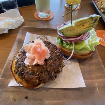 Maui Brewing - Brewpubs Near Me - Lahaina, Hawaii