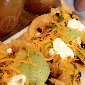 Swell Taco - Jalapeño strawberry margarita and pulled pork nachos - Mexican Near Me - Babylon, New York Swell Taco - Jalapeño strawberry margarita and pulled pork nachos - Mexican Near Me - Babylon, New York