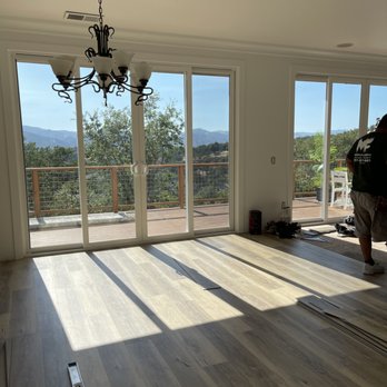 Mendo Flooring - Residencial vinyl plank - Flooring Near Me