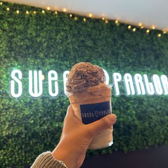 Sweet Parlor - Scoop of Ice Cream - Ice Cream & Frozen Yogurt Near Me - Hillsborough Township, New Jersey