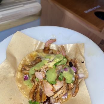 Taqueria Ramirez - al pastor taco - Mexican Near Me - Brooklyn, New York