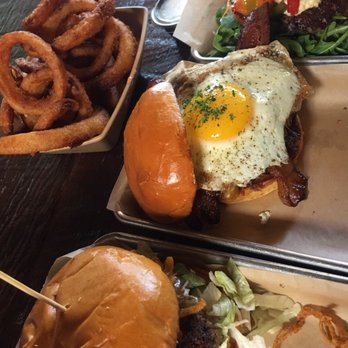 Burger Bench - American Near Me - Escondido, California