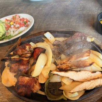 La Viva Tex Mex - Cancun Trio - Mexican Near Me - Houston, Texas