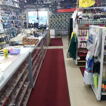 Hillyer's Tackle Shop - Hunting & Fishing Supplies Near Me - Waterford, Connecticut Hillyer's Tackle Shop - Hunting & Fishing Supplies Near Me - Waterford, Connecticut