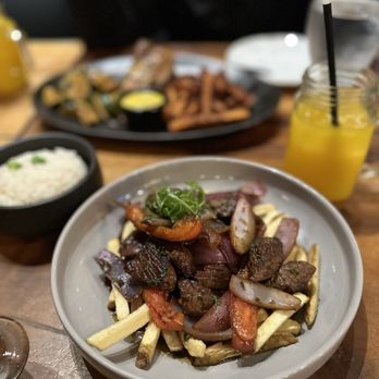 Limón - Lomo Saltado - Peruvian Near Me - Walnut Creek, California Limón - Lomo Saltado - Peruvian Near Me - Walnut Creek, California