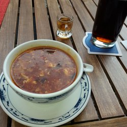 Sun Wah - Sauerscharfsuppe. Geht so.