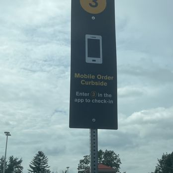 McDonald's - Curbside pick up - Fast Food Near Me - Amherst, New York