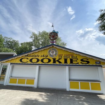 Sweet Martha’s Cookie Jar - the outside of a cookie shop - Desserts Near Me - Saint Paul, Minnesota Sweet Martha’s Cookie Jar - the outside of a cookie shop - Desserts Near Me - Saint Paul, Minnesota