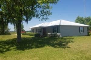 Slide of Elsa Roofing Company