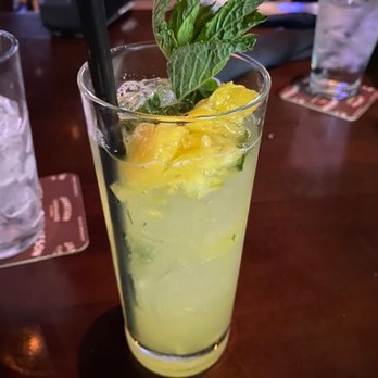 Yard House - New American Near Me - Tucson, Arizona