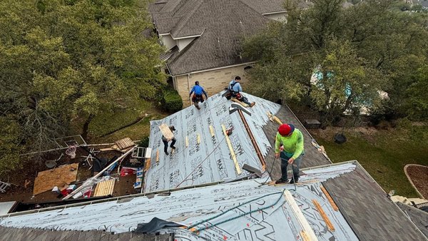 Blue Hammer Roofing Logo