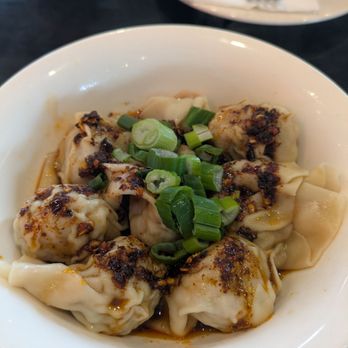 Canaan Cafe - Spicy Wontons = slightly tingly, wished it was more savory - Taiwanese Near Me - Lomita, California