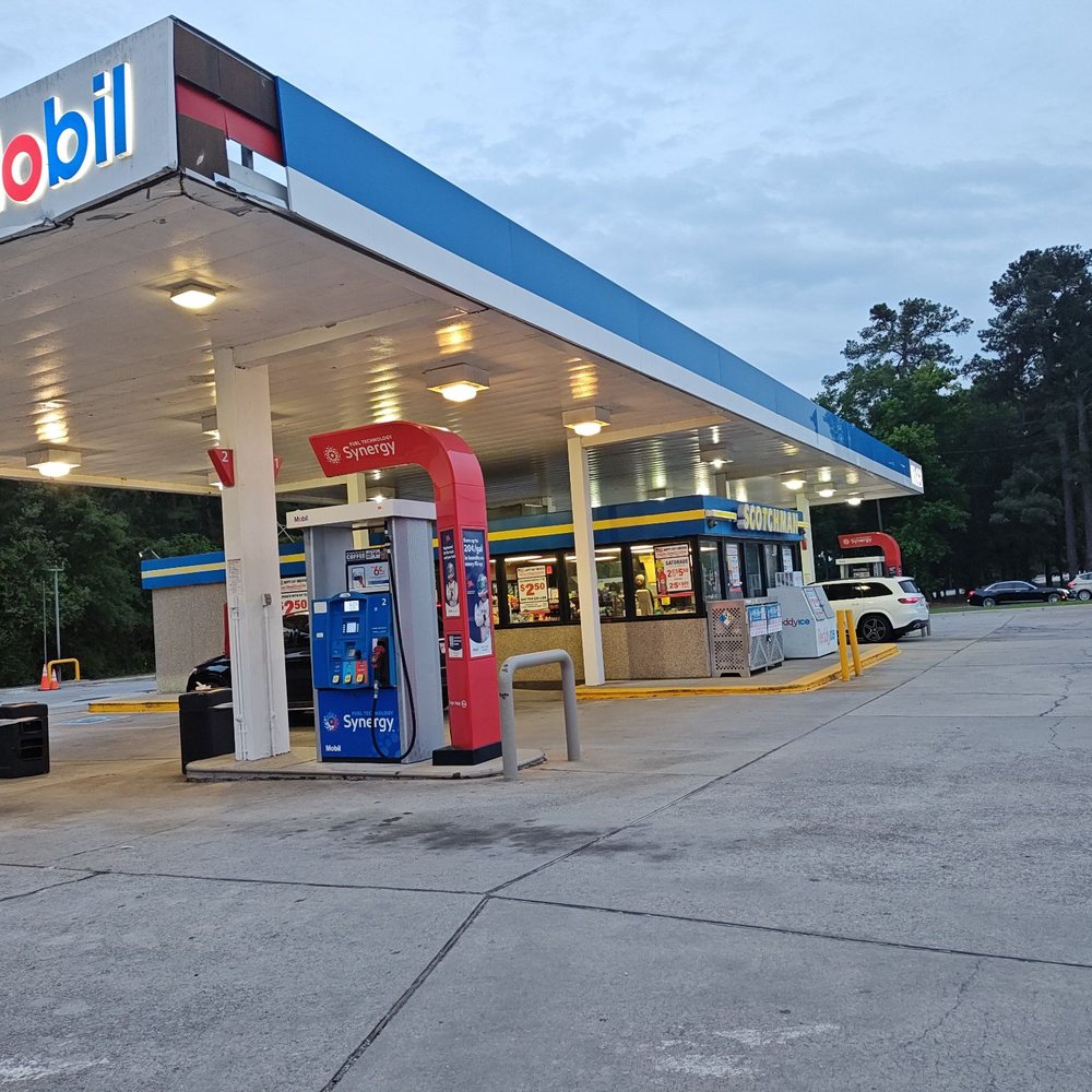 Mobil - Great American fuel and gentleman cashier - Gas Stations Near Me - North Charleston, South Carolina Mobil - Great American fuel and gentleman cashier - Gas Stations Near Me - North Charleston, South Carolina