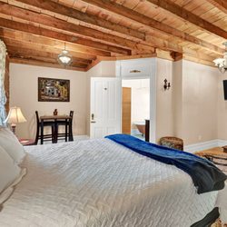 Valley House Inn - The Nelson Suite