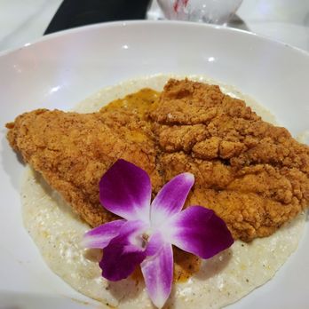 Souffle Bistro & Bar - Catfish and grits - Southern Near Me - Arlington, Texas Souffle Bistro & Bar - Catfish and grits - Southern Near Me - Arlington, Texas