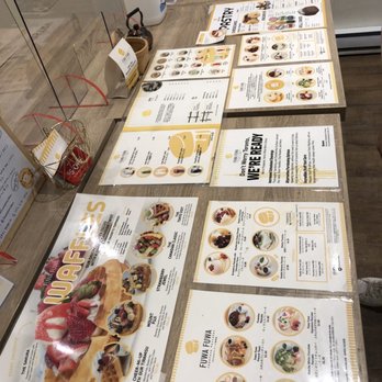 Fluffy Fluffy Dessert Cafe - Menu - Desserts Near Me - Toronto, Ontario