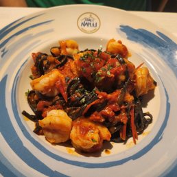 Fettuccine Nere Con Gamberi Fettuccine Nere Con Gamberi