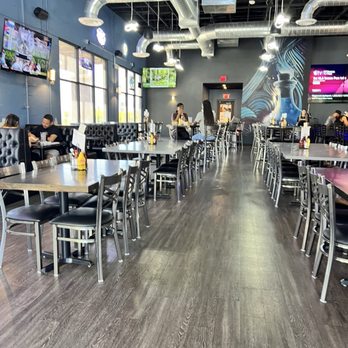 The Breakaway Bar & Grill - Sports Bars Near Me - Goodyear, Arizona