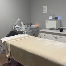 mystic beauty indy - Treatment Room