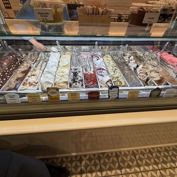 Bacio di Latte - All the flavors!!!! - Ice Cream & Frozen Yogurt Near Me - Claremont, California Bacio di Latte - All the flavors!!!! - Ice Cream & Frozen Yogurt Near Me - Claremont, California