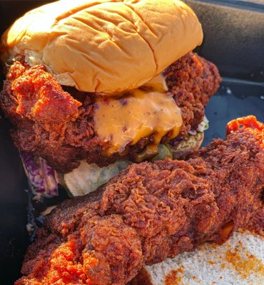 Dave's Hot Chicken by null