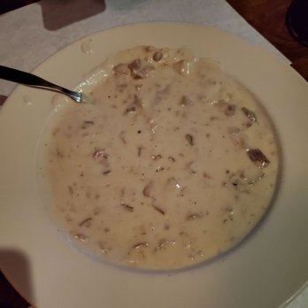 Red Fox Bar & Grille - New England clam chowder - American Near Me - Jackson, New Hampshire
