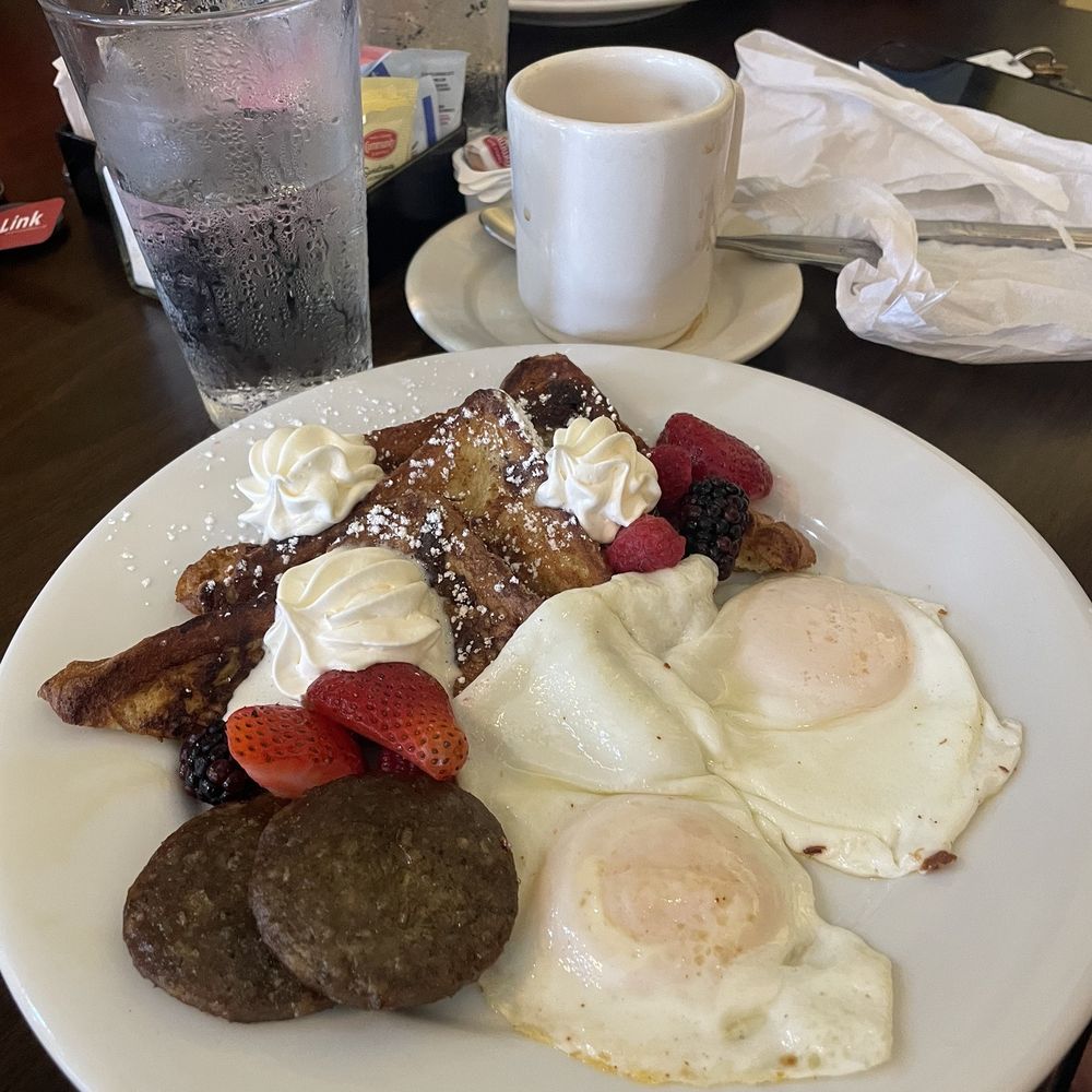 Maga's Cafe - French Toast - Breakfast & Brunch Near Me - Houston, Texas Maga's Cafe - French Toast - Breakfast & Brunch Near Me - Houston, Texas