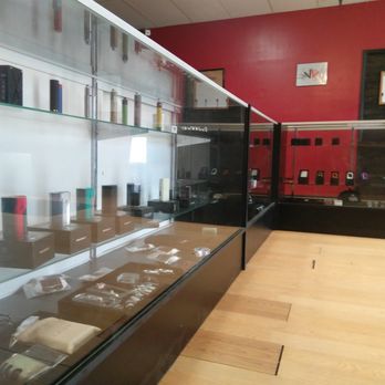 Visalia Vapes - Vape Shops Near Me - Visalia, California