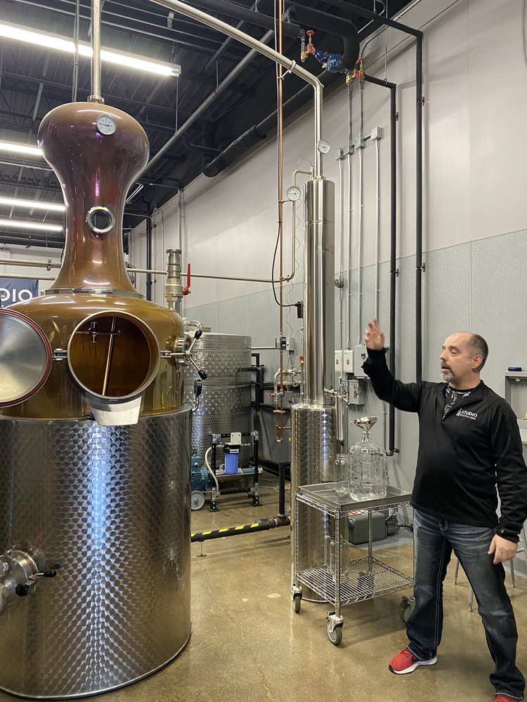 Studio Distilling