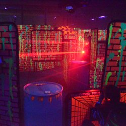 Laser Storm Pittsburgh - Beams going everywhere during a laser tag game
