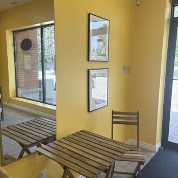 Fluffy Fluffy Dessert Cafe - Bakeries Near Me - Markham, Ontario