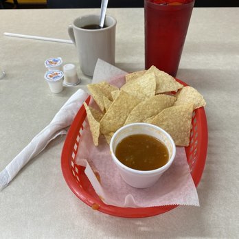 La Cocina - Chops and salsa. Complimentary. Salsa is warm and delicious. - Mexican Near Me - San Antonio, Texas La Cocina - Chops and salsa. Complimentary. Salsa is warm and delicious. - Mexican Near Me - San Antonio, Texas