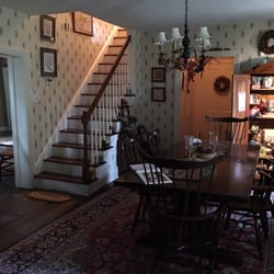 Wild Wisteria Bed and Breakfast - Dining Room at the Pennsbury Inn