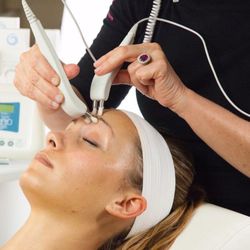 SkinSpa By Ivona - Microcurrent Facial Treatment