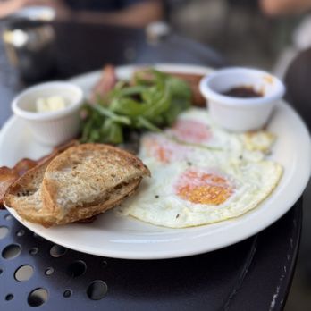 Urth Caffé - Orange - Coffee & Tea Near Me - Orange, California