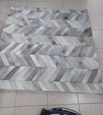 Cowhide Outlet by null