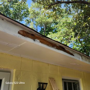 Mahan's Roofing & Handyman Services - Rotten facia - Roofing Near Me - Farnham, Virginia Mahan's Roofing & Handyman Services - Rotten facia - Roofing Near Me - Farnham, Virginia