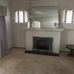 Household Estate Sale Services - An empty living room!