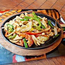 Los Tres Amigos - Michigan Center - Fajitas