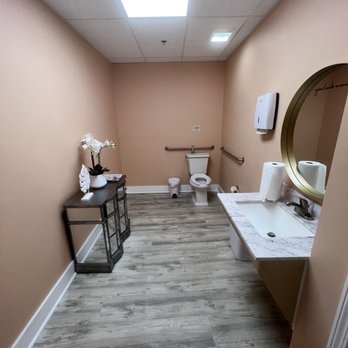 Paradise Brazilian Wax - Inside the bathroom large and very clean. - Waxing Near Me - Atlanta, Georgia Paradise Brazilian Wax - Inside the bathroom large and very clean. - Waxing Near Me - Atlanta, Georgia