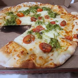 Chicken Pesto Pizza Chicken Pesto Pizza