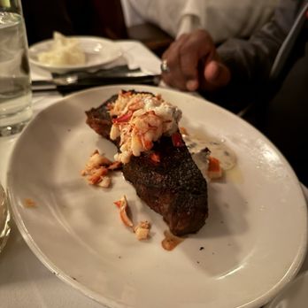 Del Frisco's Double Eagle Steakhouse - Prime NY Strip 16 oz - Steakhouses Near Me - Fort Worth, Texas Del Frisco's Double Eagle Steakhouse - Prime NY Strip 16 oz - Steakhouses Near Me - Fort Worth, Texas