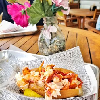 Heibeck's Stand - Lobster roll! - Burgers Near Me - Wilton, Connecticut