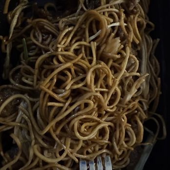 AT Kitchen - Chow mein with beef - Food Trucks Near Me - San Jose, California AT Kitchen - Chow mein with beef - Food Trucks Near Me - San Jose, California