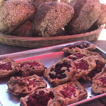 Salt Spring Island Saturday Market - Farmers Market Near Me - Ganges, British Columbia
