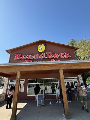 Round Rock Donuts by null